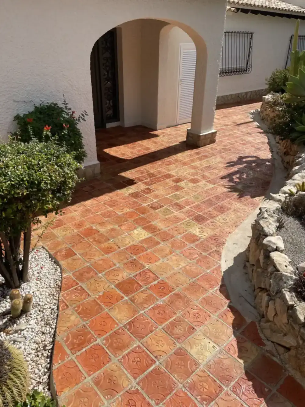 Suelo de terrazo en vivienda lujosa en la Costa Blanca